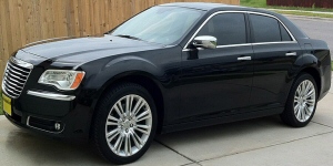 2011Chrysler300C.jpg